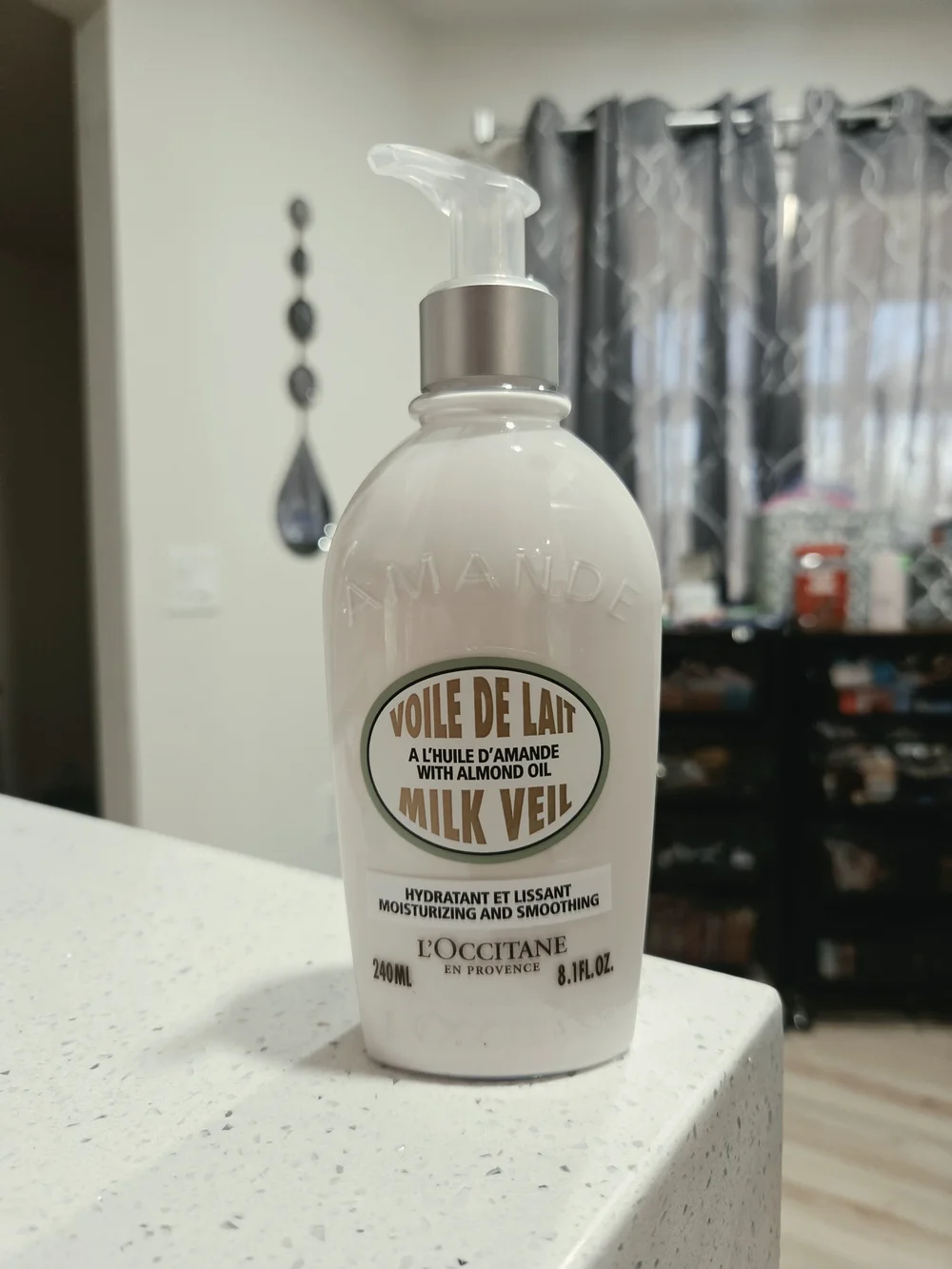 L'OCCITANE Almond Milk Veil Moisturizing Milk - 240ml